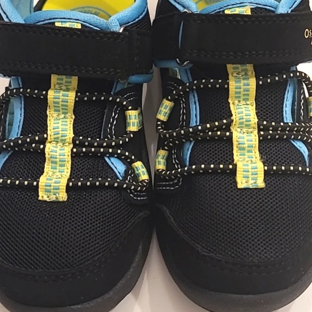 OshKosh B'Gosh Marina Sandal Unisex Mesh Sneaker Closed Toe Bungee Accents Sz 9